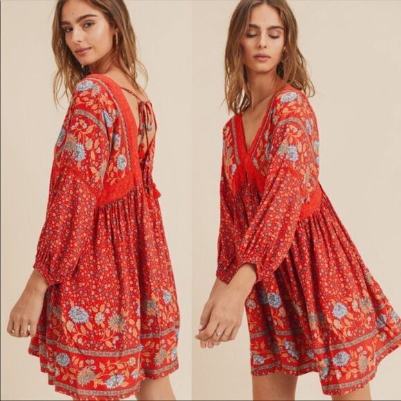 ✨
Cherry Red Floral BOHO Deep V Neck Tassel Tie Low Back Tunic Mini Dress✨ - Picture 2 of 10